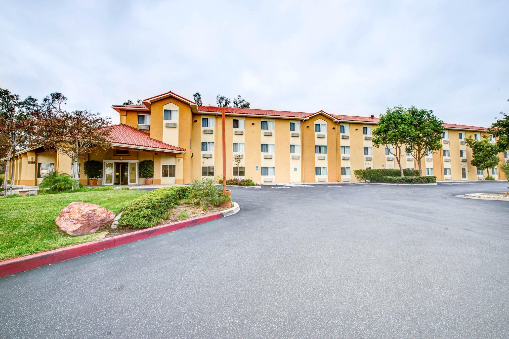 Comfort Inn Fontana Exterior foto