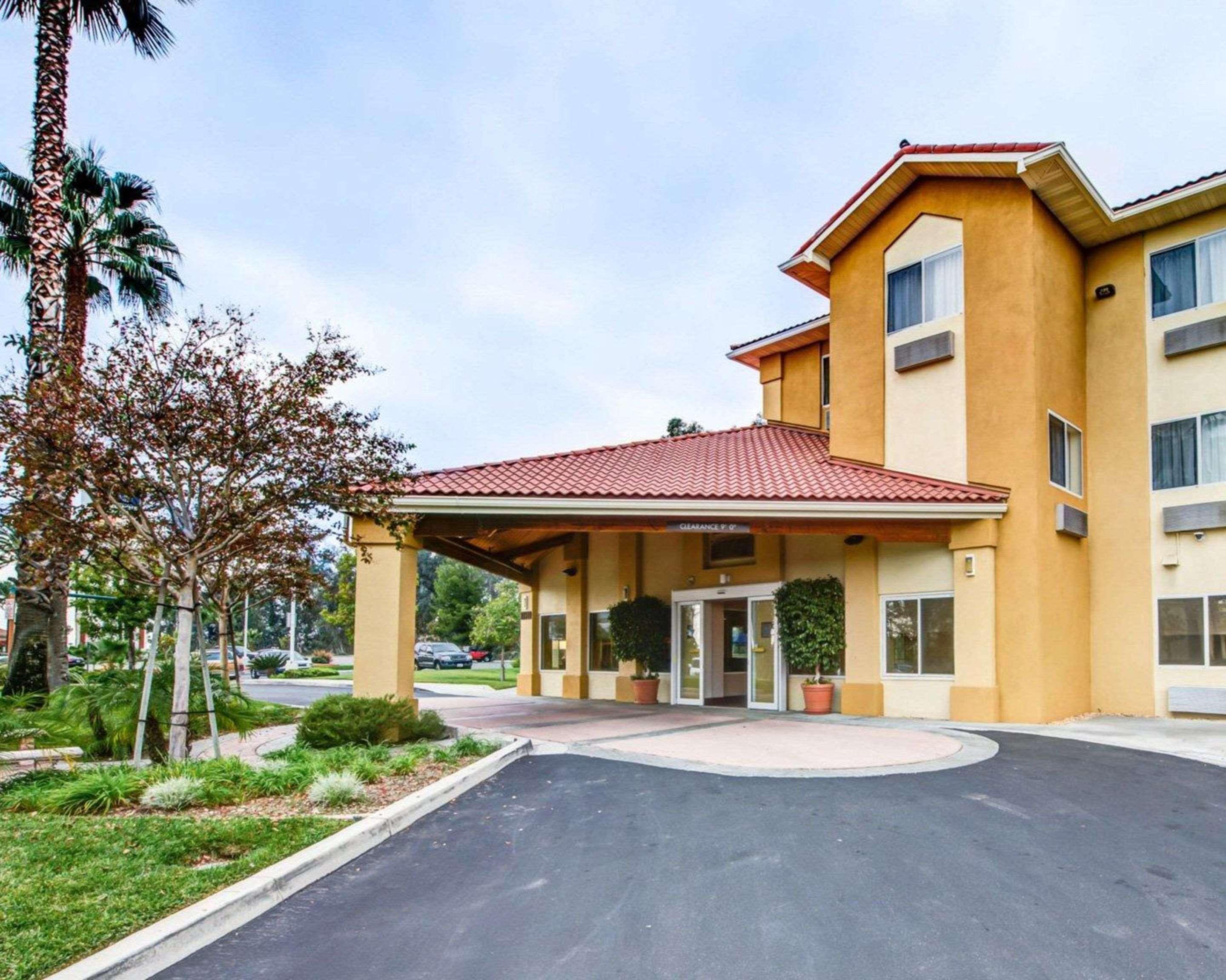 Comfort Inn Fontana Exterior foto